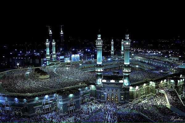 How to Choose the Best July Umrah Package from the UK in 2026